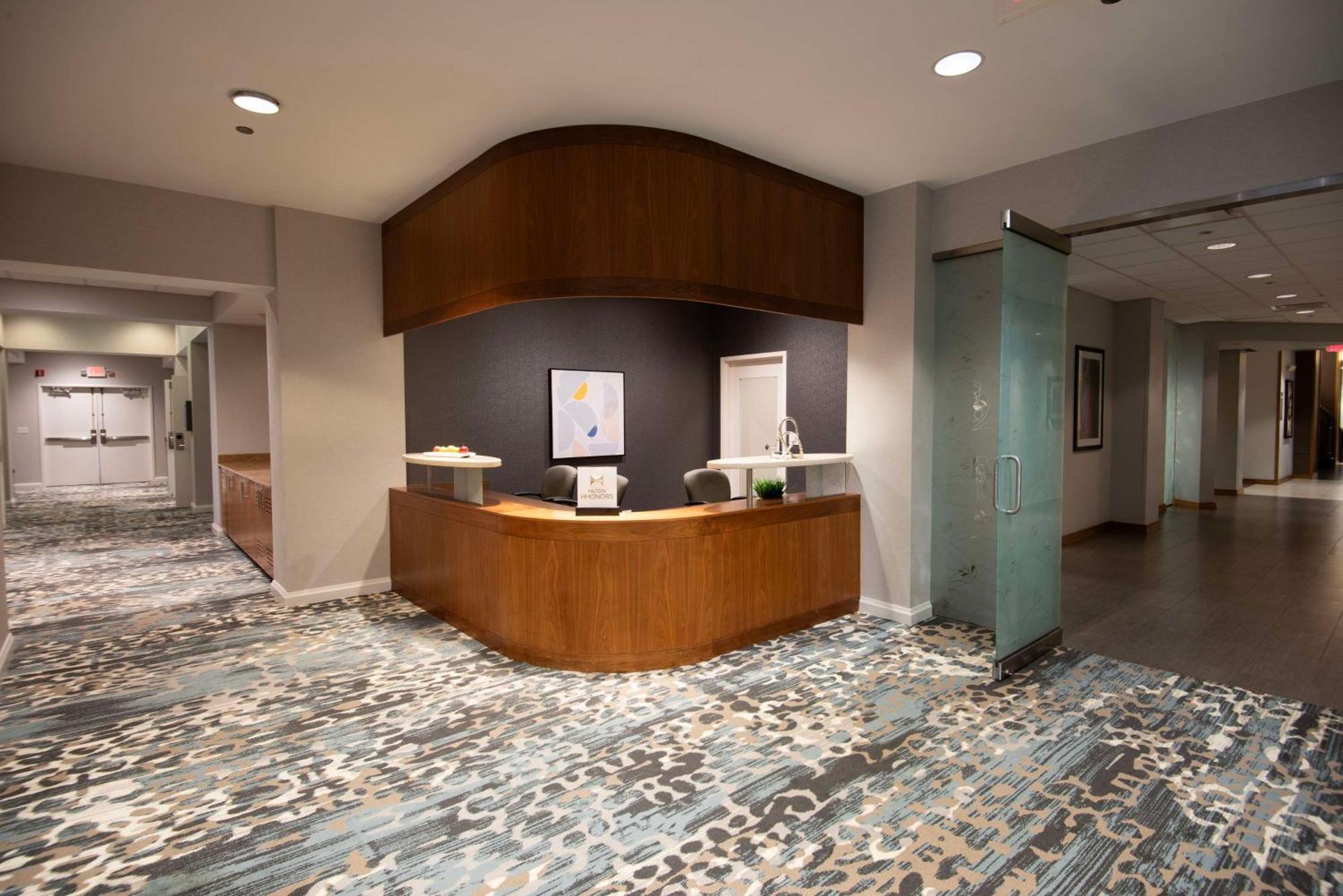 Doubletree By Hilton Hotel And Conference Center Chicago North Shore Skokie Exterior photo