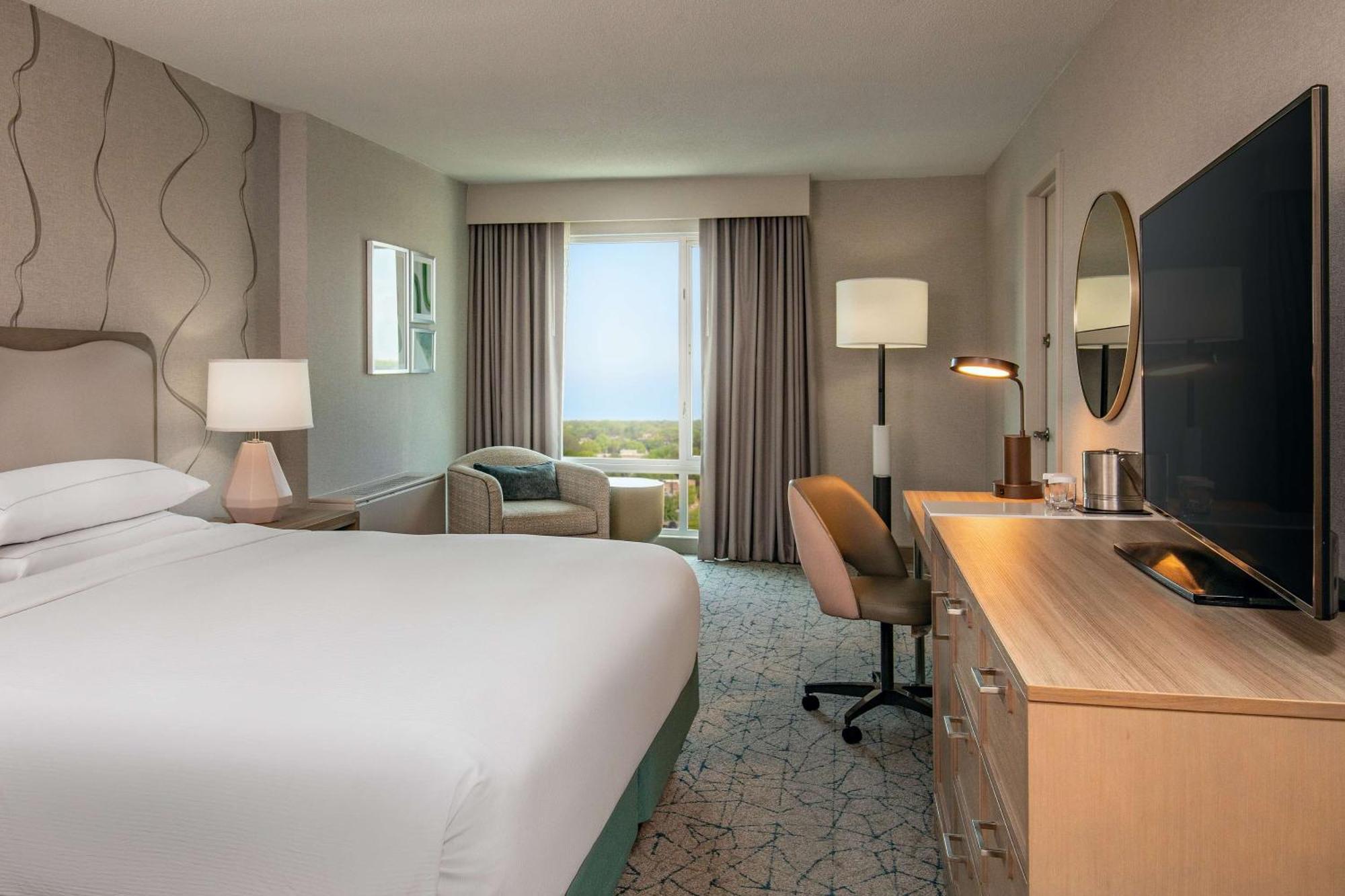Doubletree By Hilton Hotel And Conference Center Chicago North Shore Skokie Exterior photo